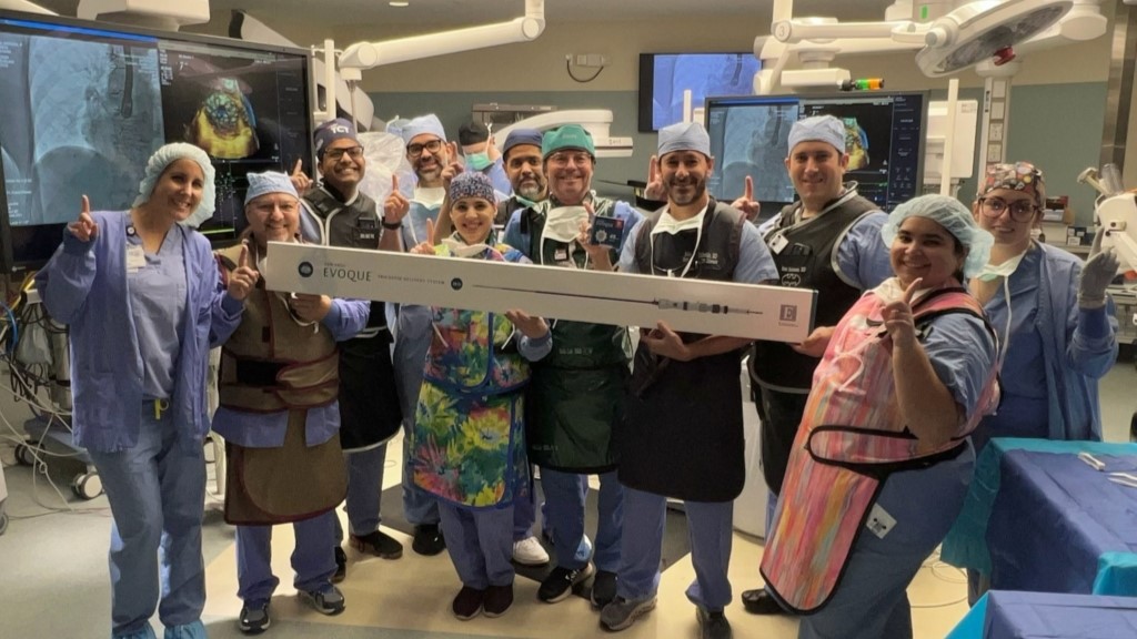 First Transcatheter Tricuspid Valve Replacement in Florida NCH team 1024x726 2